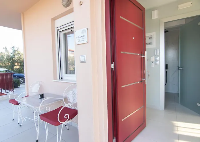 Olea Palioura 埃帕诺米